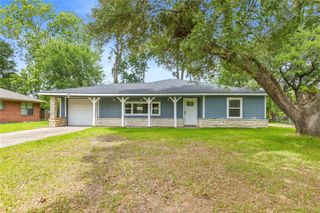 315 Roundabout Road, Huntsville, TX 77320