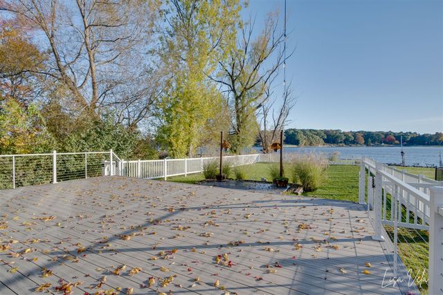 447 Lakeshore Boulevard, Norton Shores, MI 49444