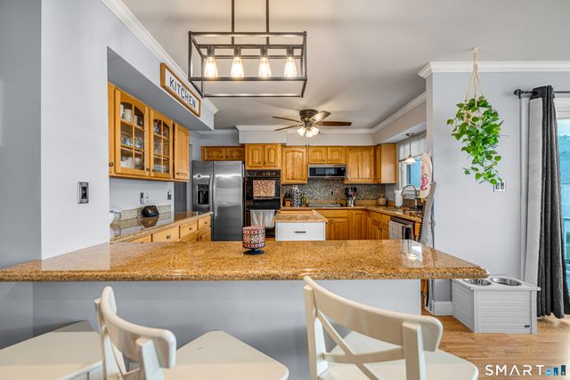 75 Staffordshire Commons Drive 75, Wallingford, CT 06492