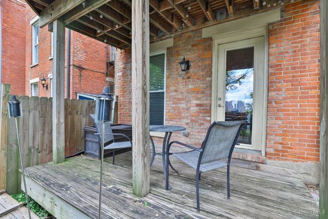 537 Liberty Hill, Cincinnati, OH 45202