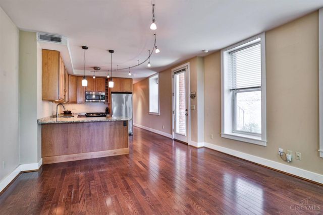 537 Liberty Hill, Cincinnati, OH 45202