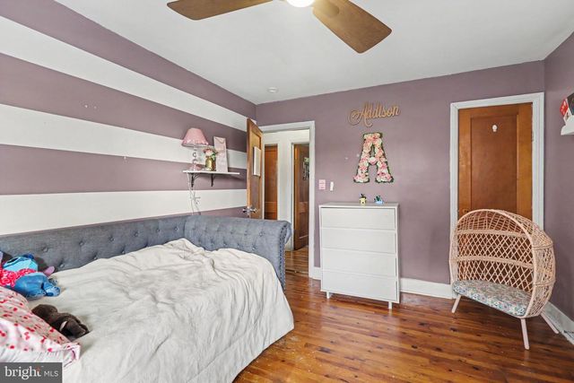 2200 FORSTER ST, Harrisburg, PA 17103