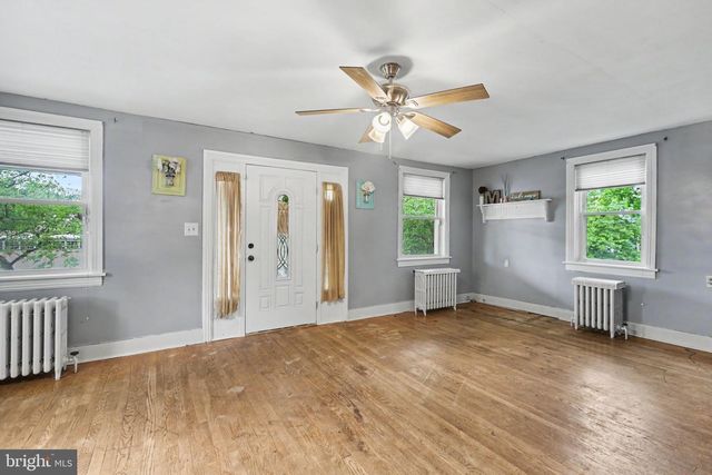 2200 FORSTER ST, Harrisburg, PA 17103