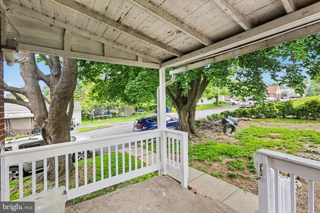 2200 FORSTER ST, Harrisburg, PA 17103