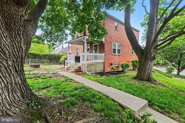 2200 FORSTER ST, Harrisburg, PA 17103