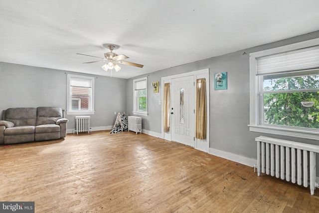 2200 FORSTER ST, Harrisburg, PA 17103
