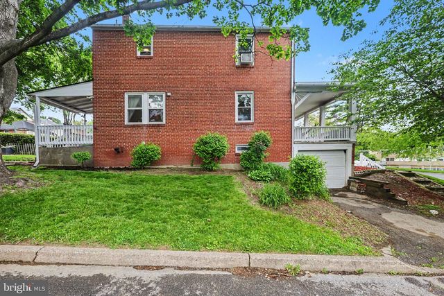 2200 FORSTER ST, Harrisburg, PA 17103