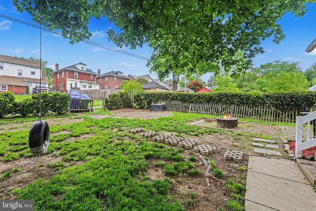 2200 FORSTER ST, Harrisburg, PA 17103