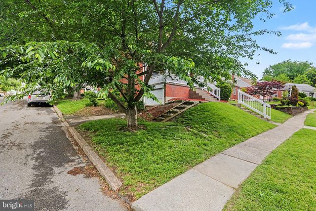 2200 FORSTER ST, Harrisburg, PA 17103