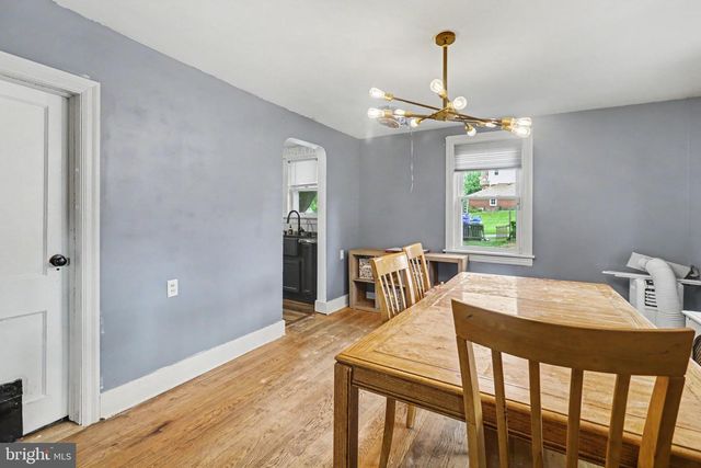 2200 FORSTER ST, Harrisburg, PA 17103