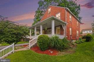 2200 FORSTER ST, Harrisburg, PA 17103
