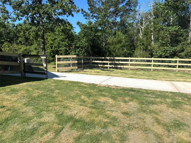 347 Iron Horse Road, New Waverly, TX 77378