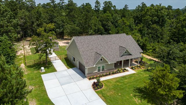 347 Iron Horse Road, New Waverly, TX 77378