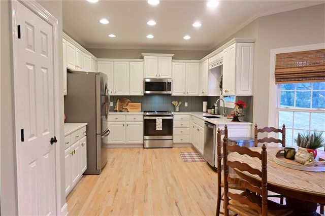 113 Oakhurst NE Terrace, Calhoun, GA 30701