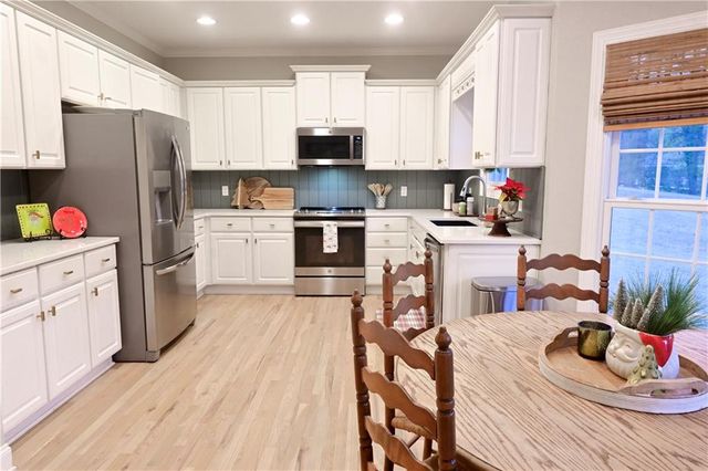 113 Oakhurst NE Terrace, Calhoun, GA 30701