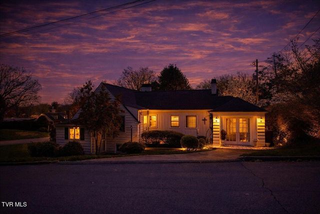 219 East Gilmer Park, Johnson City, TN 37604