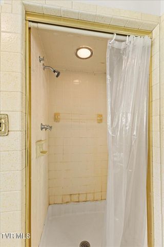 219 East Gilmer Park, Johnson City, TN 37604
