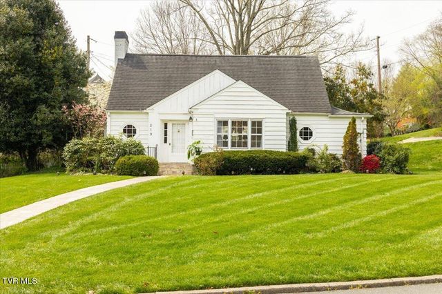 219 East Gilmer Park, Johnson City, TN 37604