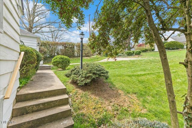 219 East Gilmer Park, Johnson City, TN 37604