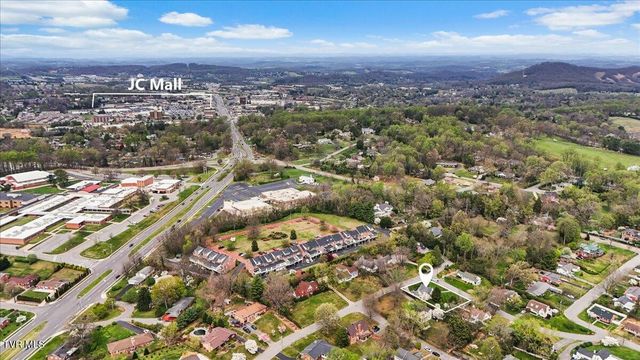 219 East Gilmer Park, Johnson City, TN 37604