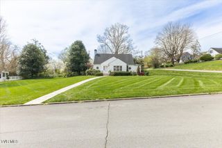 219 East Gilmer Park, Johnson City, TN 37604