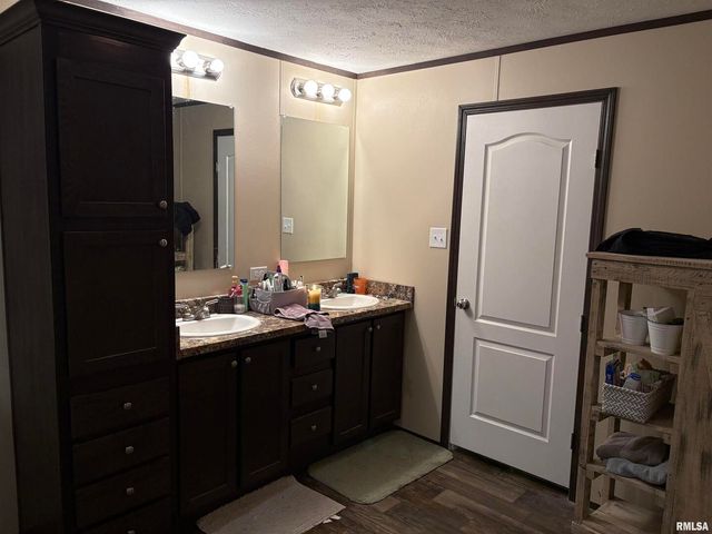 6874 White Walnut Road, Pinckneyville, IL 62274