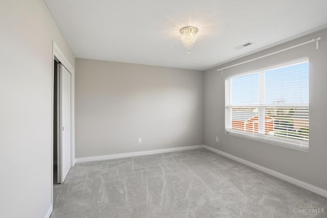 553 Auburn Grove Drive, Morrow, OH 45152