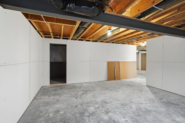 553 Auburn Grove Drive, Morrow, OH 45152