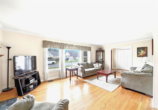 32 Homeside Lane, White Plains, NY 10605