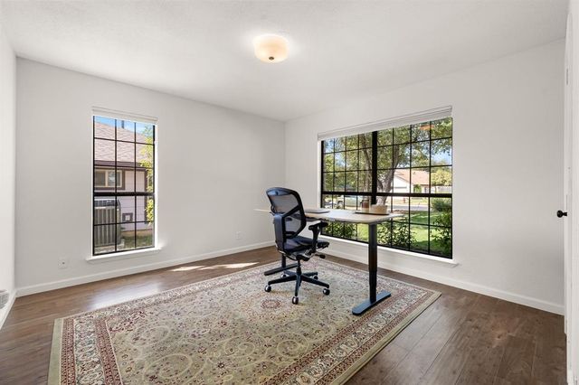 1729 Ryon LN, Round Rock, TX 78681