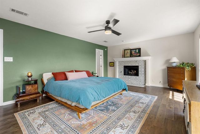 1729 Ryon LN, Round Rock, TX 78681