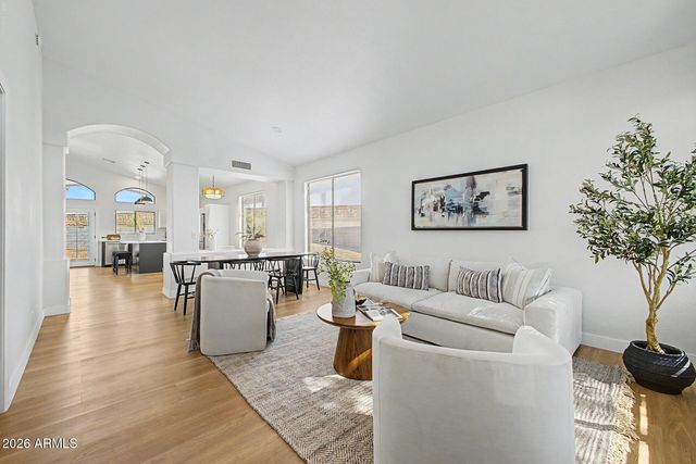 1622 S LEMON Street, Mesa, AZ 85206