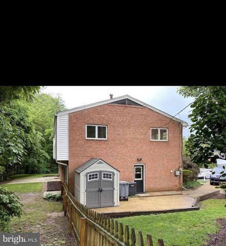 1040 WARBLER, Mclean, VA 22101