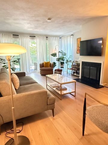 1100 Salem St 96, Lynnfield, MA 01940