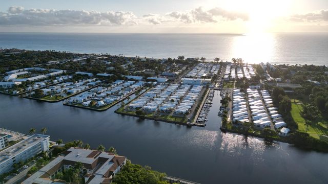 203 S Ibis Drive R, Briny Breezes, FL 33435