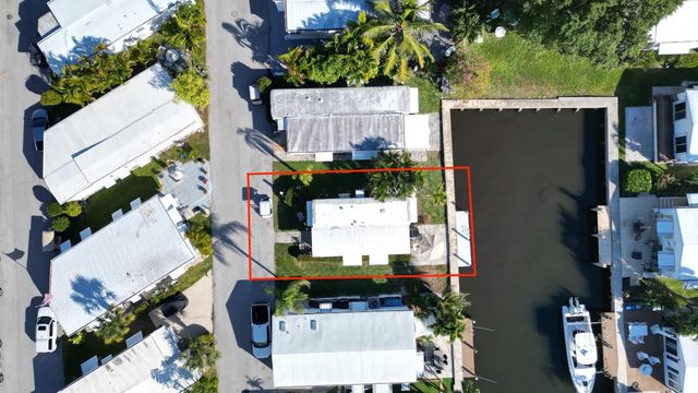 203 S Ibis Drive R, Briny Breezes, FL 33435