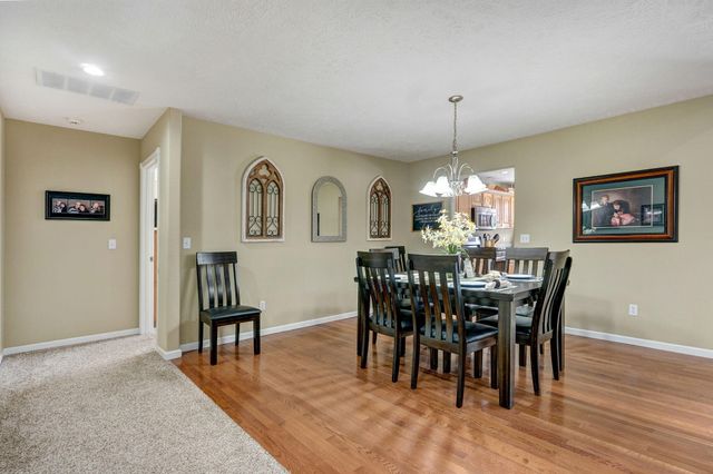 606 E Katella Circle, Nixa, MO 65714