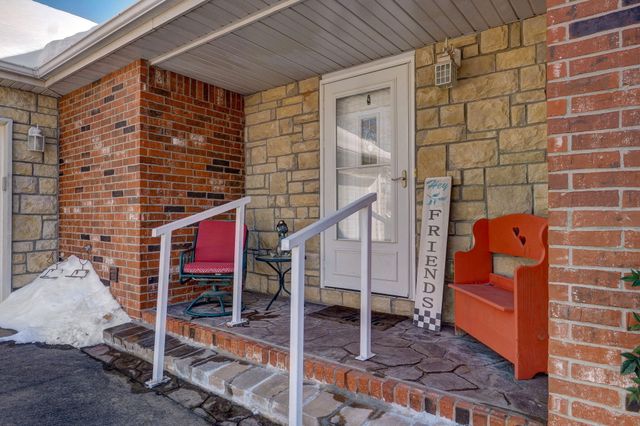 606 E Katella Circle, Nixa, MO 65714