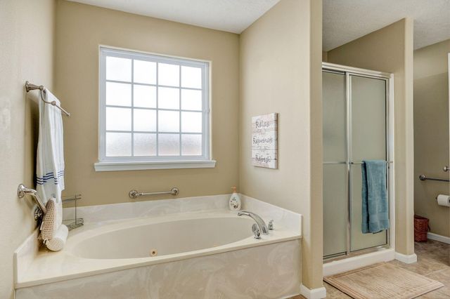 606 E Katella Circle, Nixa, MO 65714