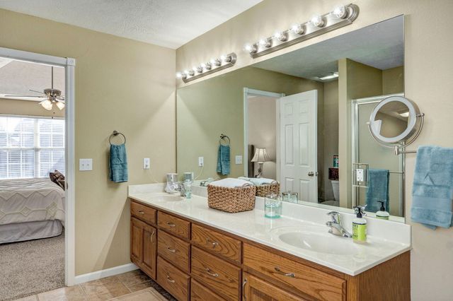 606 E Katella Circle, Nixa, MO 65714