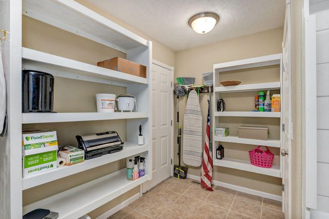 606 E Katella Circle, Nixa, MO 65714