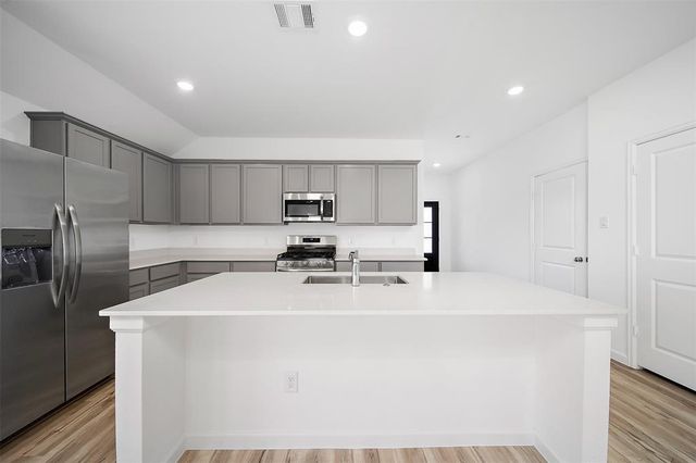 3820 Moss Hill Road, Rosenberg, TX 77469