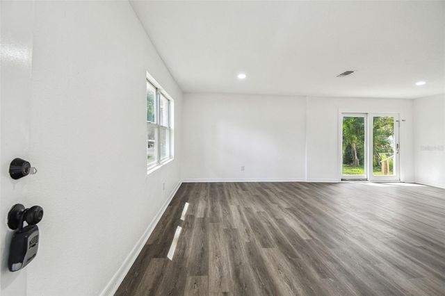 6502 N 31ST STREET, Tampa, FL 33610