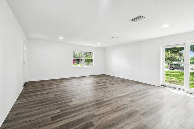 6502 N 31ST STREET, Tampa, FL 33610