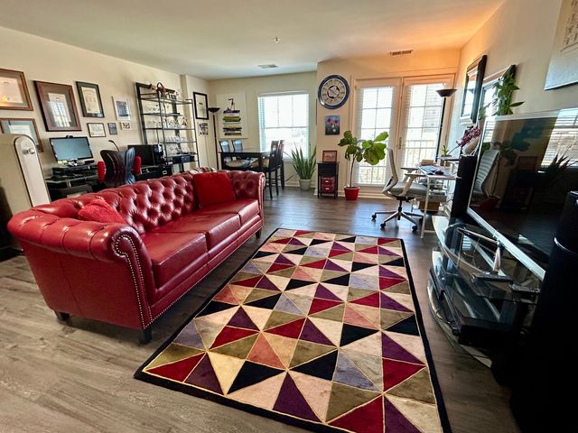 1849 Green Bay Road 2E, Highland Park, IL 60035