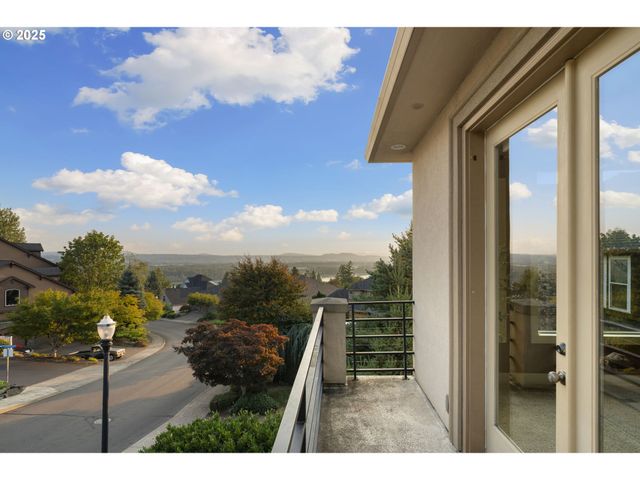 5219 Nw FERNRIDGE Dr, Camas, WA 98607