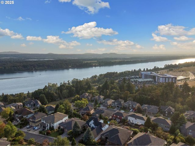 5219 Nw FERNRIDGE Dr, Camas, WA 98607