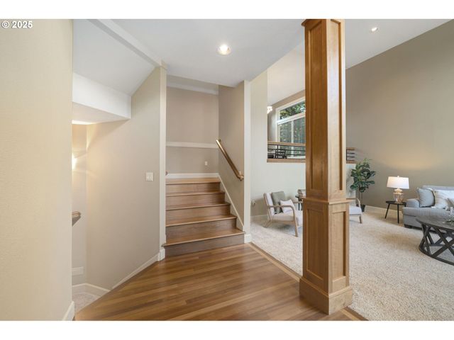 5219 Nw FERNRIDGE Dr, Camas, WA 98607