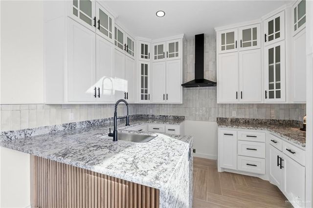 2413 Calle Moreno, Brownsville, TX 78521