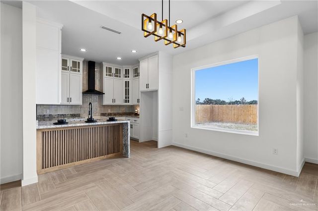 2413 Calle Moreno, Brownsville, TX 78521